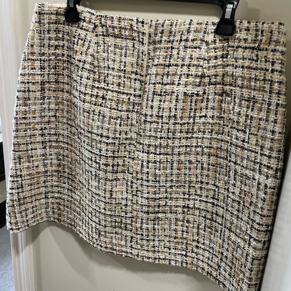 Loft size 12 tweed skirt - Picture 2 of 4